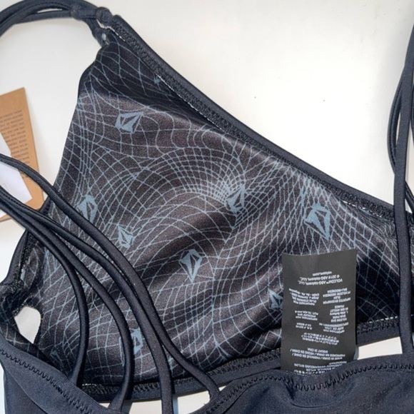 Volcom‎ Women's Simply Solid V Neck Bikini Top, Black, XXL - Picture 8 of 10